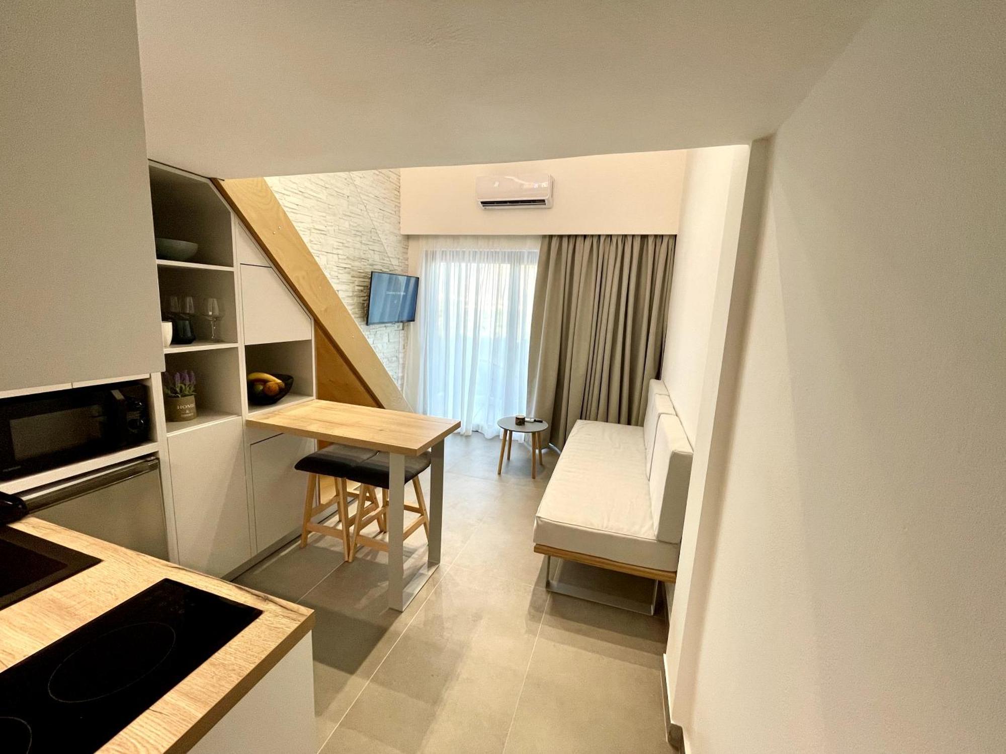Aelia Suites Istro Exterior foto